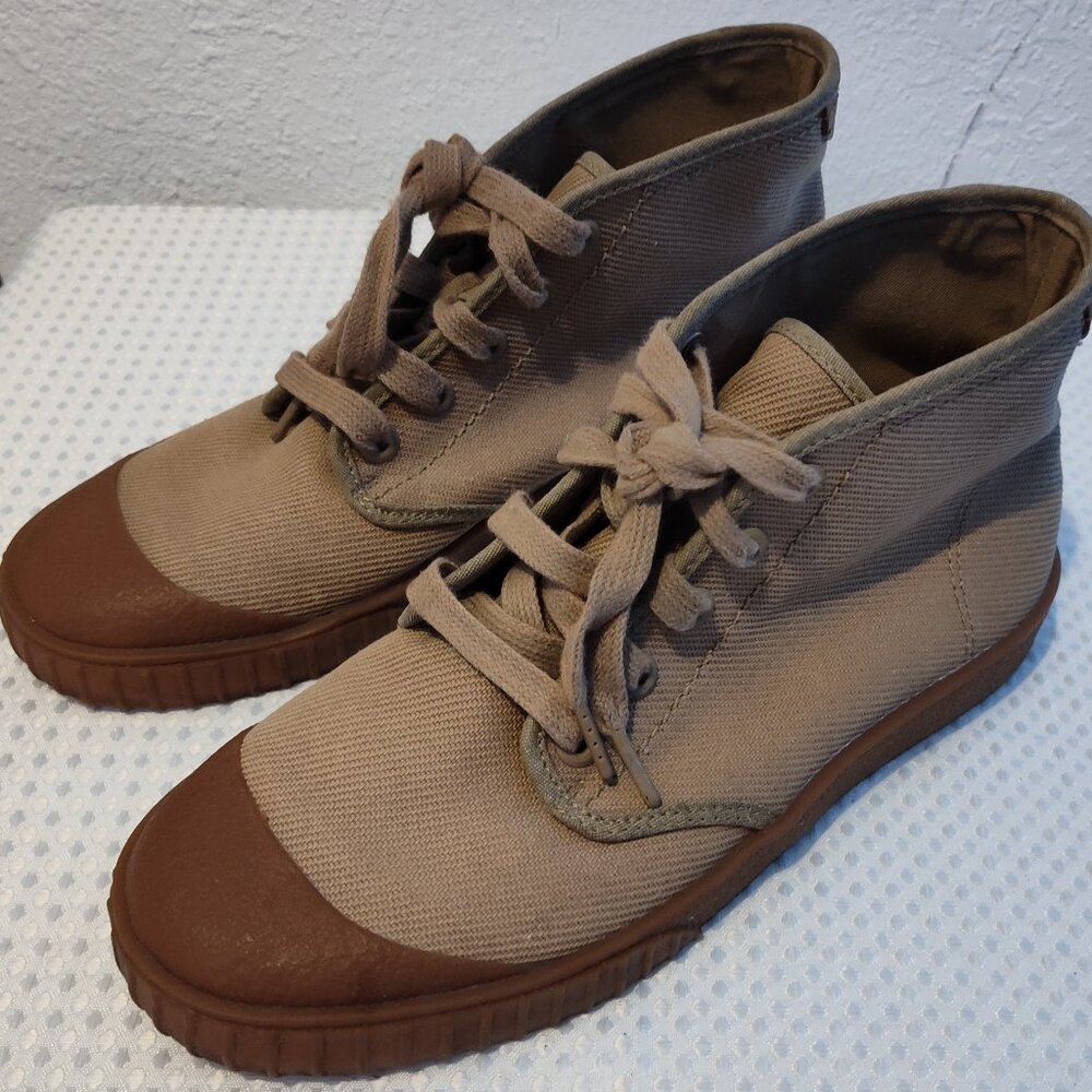 CLARKS, Mid-Top Boot, Canvas Sneaker, 8